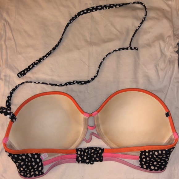 Victoria's Secret swim top 34DD - Picture 2 of 4